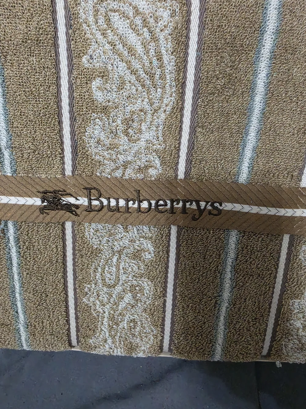 AUTHENTIC Burberry Brown & Cream Striped Paisley Towel